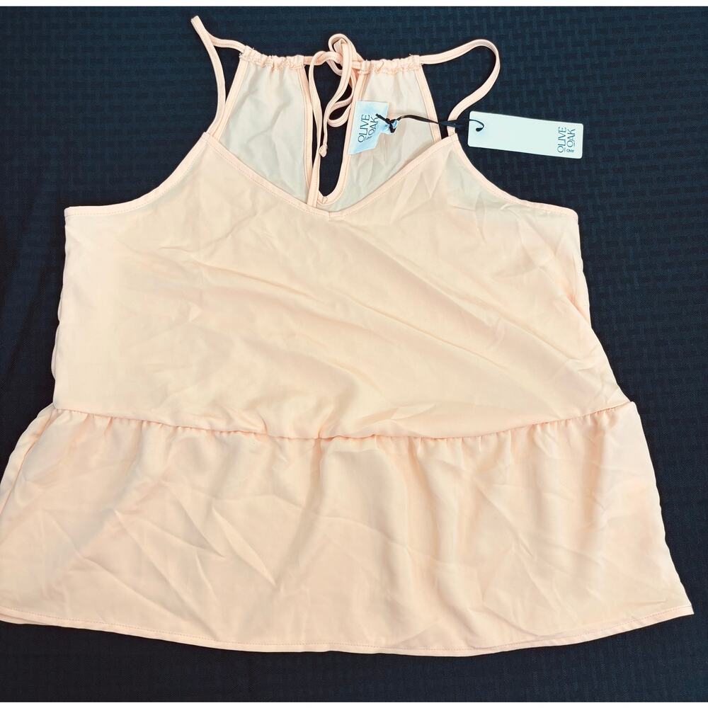 Olive and Oak Beach Coral Cami Top Tie Back Sleeveless Blouse Medium NWT